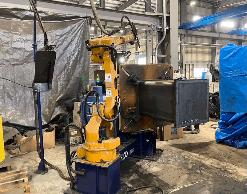 鉄骨コア・仕口兼用溶接ロボット 神戸製鋼所製 ARCMAN-MP